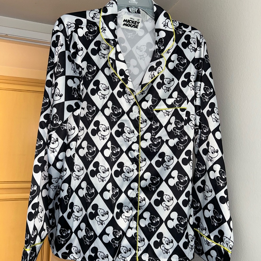 Black & White Disney Pajama Short Set
